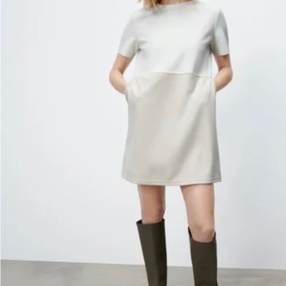 Very chic short sleeve dress worn once still in excellent condition
